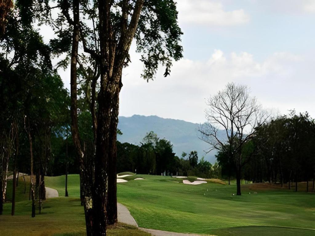 Royal Hills Golf Resort & Spa Nakhon Nayok Eksteriør bilde