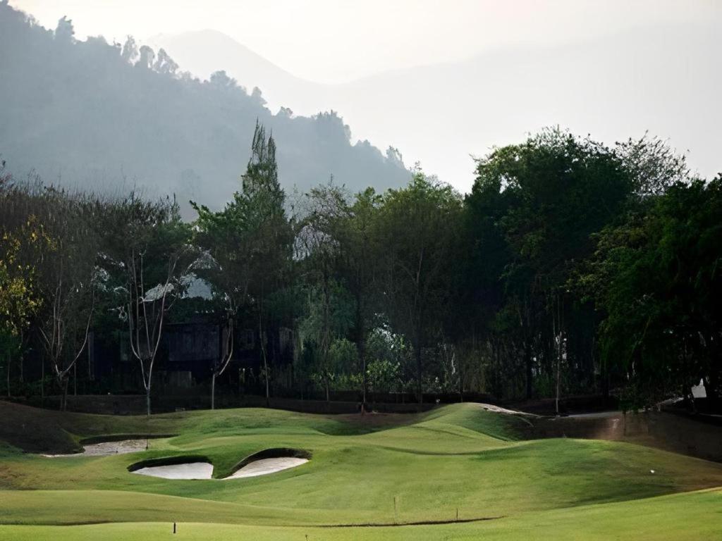 Royal Hills Golf Resort & Spa Nakhon Nayok Eksteriør bilde