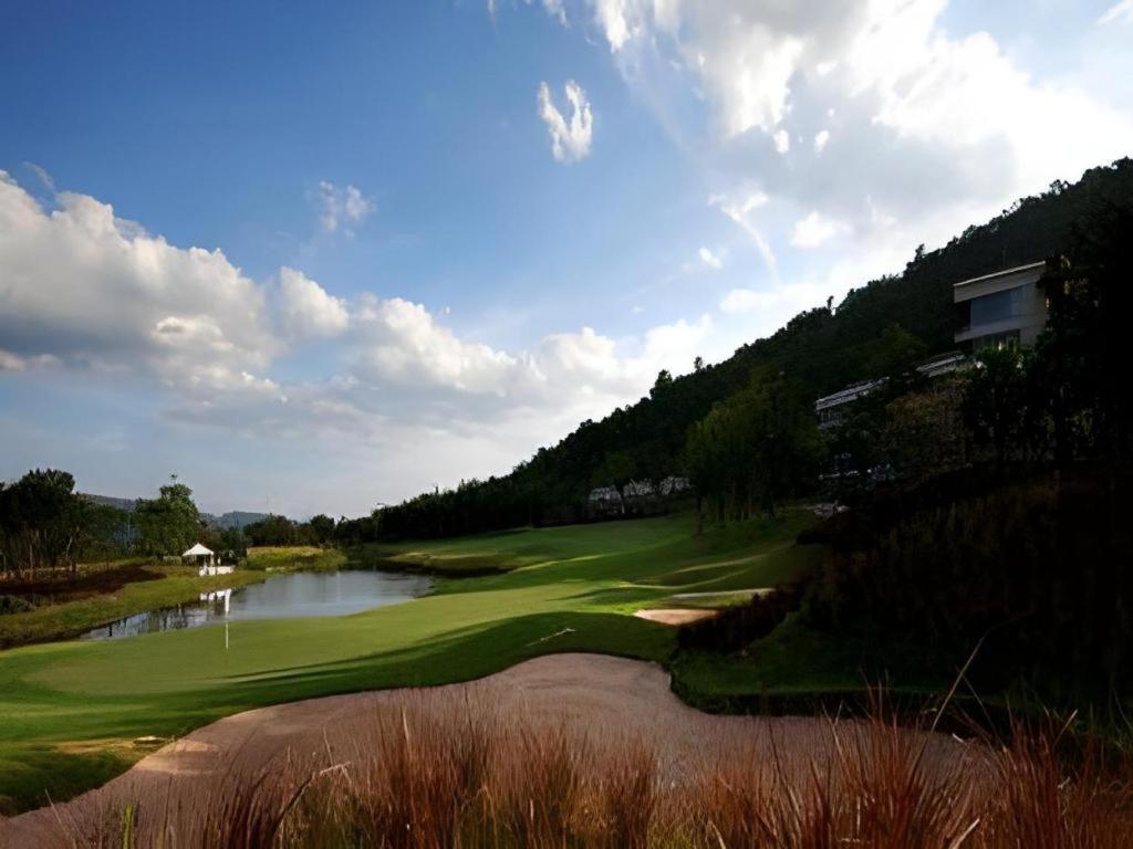 Royal Hills Golf Resort & Spa Nakhon Nayok Eksteriør bilde