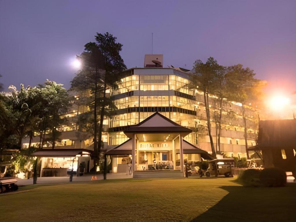 Royal Hills Golf Resort & Spa Nakhon Nayok Eksteriør bilde