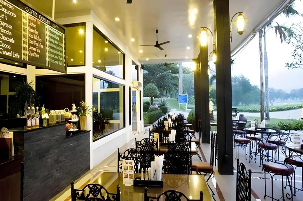 Royal Hills Golf Resort & Spa Nakhon Nayok Eksteriør bilde
