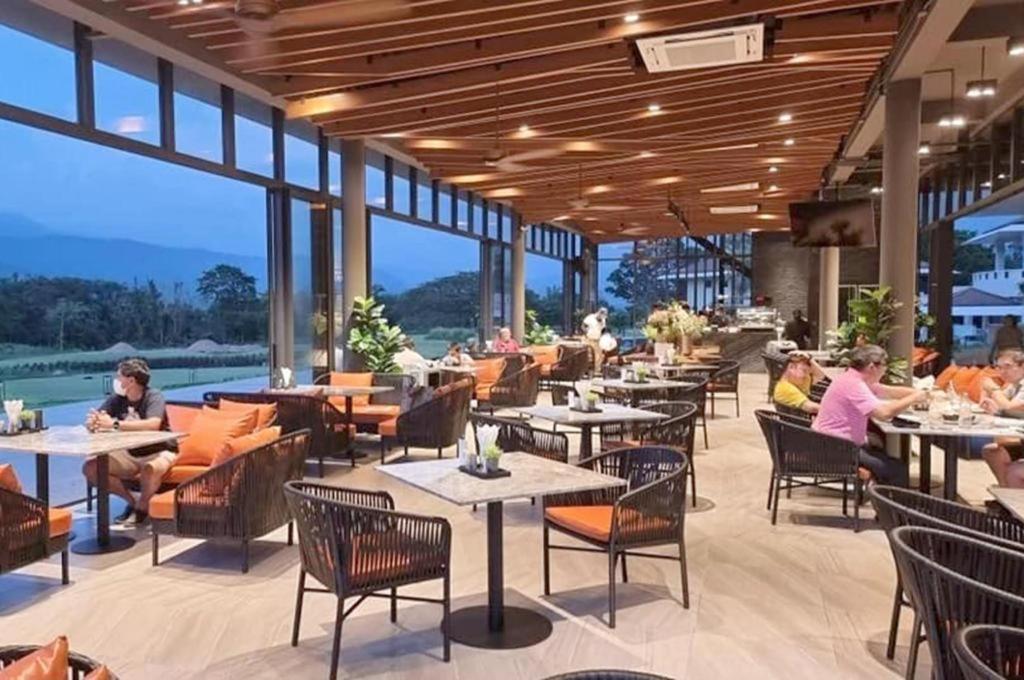 Royal Hills Golf Resort & Spa Nakhon Nayok Eksteriør bilde