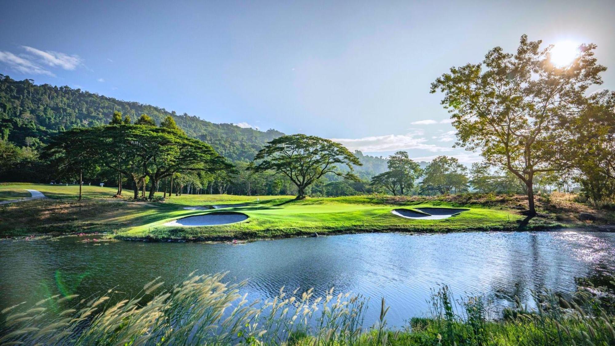 Royal Hills Golf Resort & Spa Nakhon Nayok Eksteriør bilde
