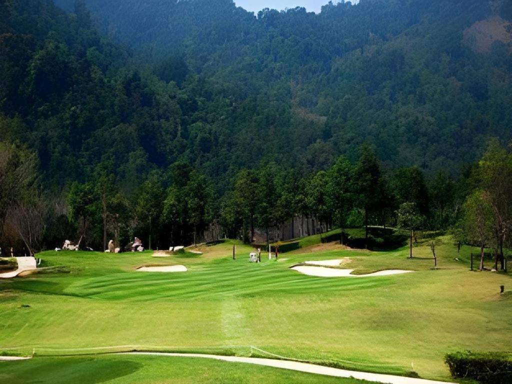 Royal Hills Golf Resort & Spa Nakhon Nayok Eksteriør bilde